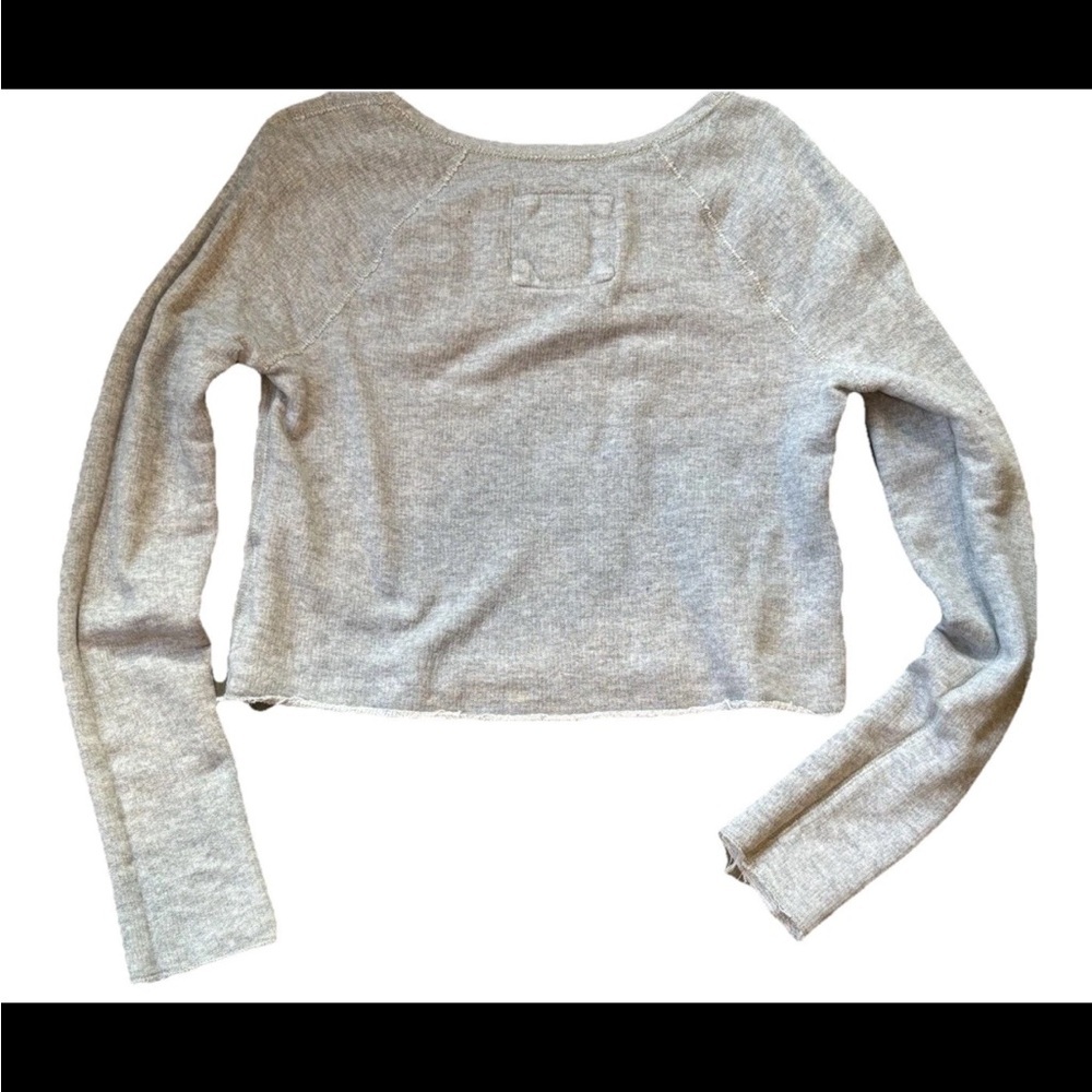 Abercrombie & Fitch Heather Gray Crewneck Sweatshirt Lightweight Cropped Size M - Picture 2 of 6